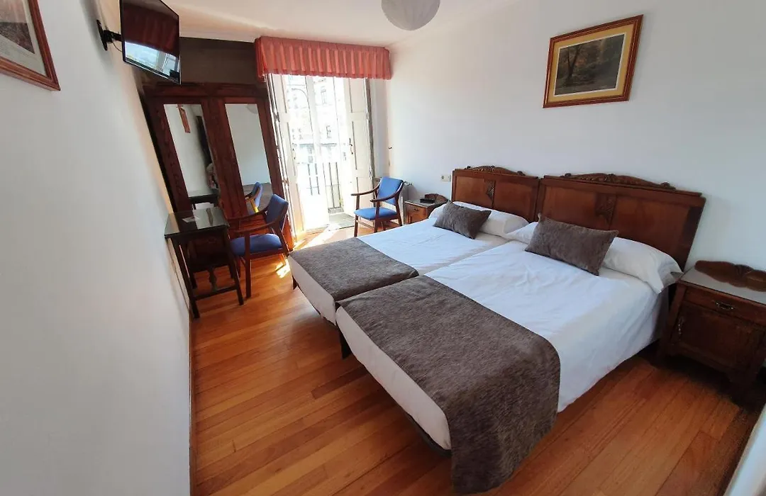 Hostal Giadás-1